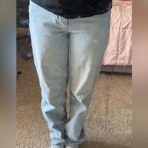 •AMERICAN EAGLE JEANS•